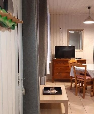 Gite Le Chalet Vert Frambouhans Eksteriør bilde